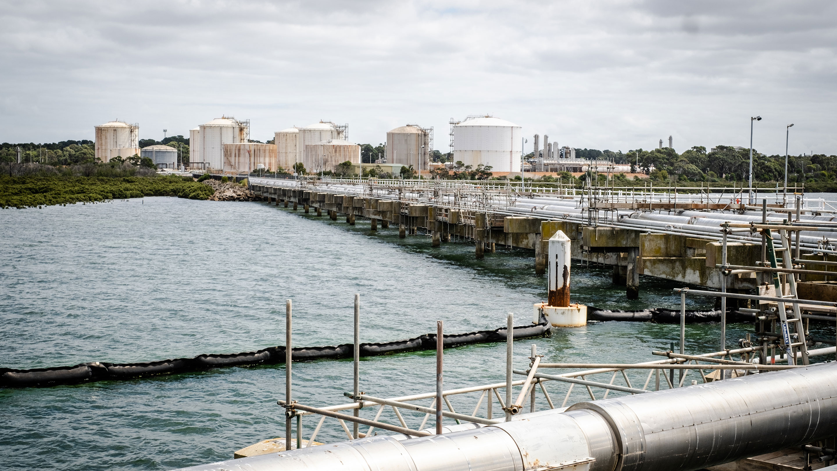 Long Island Point Plant: Opened in 1970, the Long Island Point Plant, situated near Hastings, plays a vital role in the Bass Strait production line.