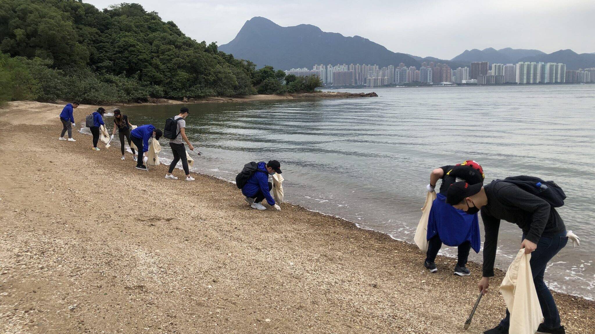 Image ExxonMobil employees in Hong Kong are getting hands-on when it comes to reducing waste plastic.